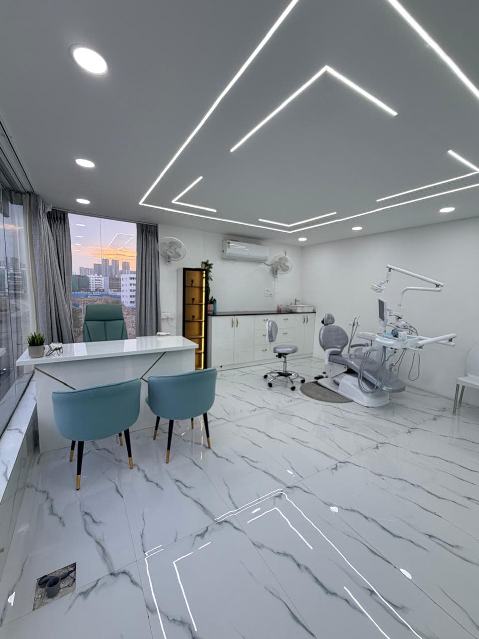 Vanya Dental Modern Consultation Room